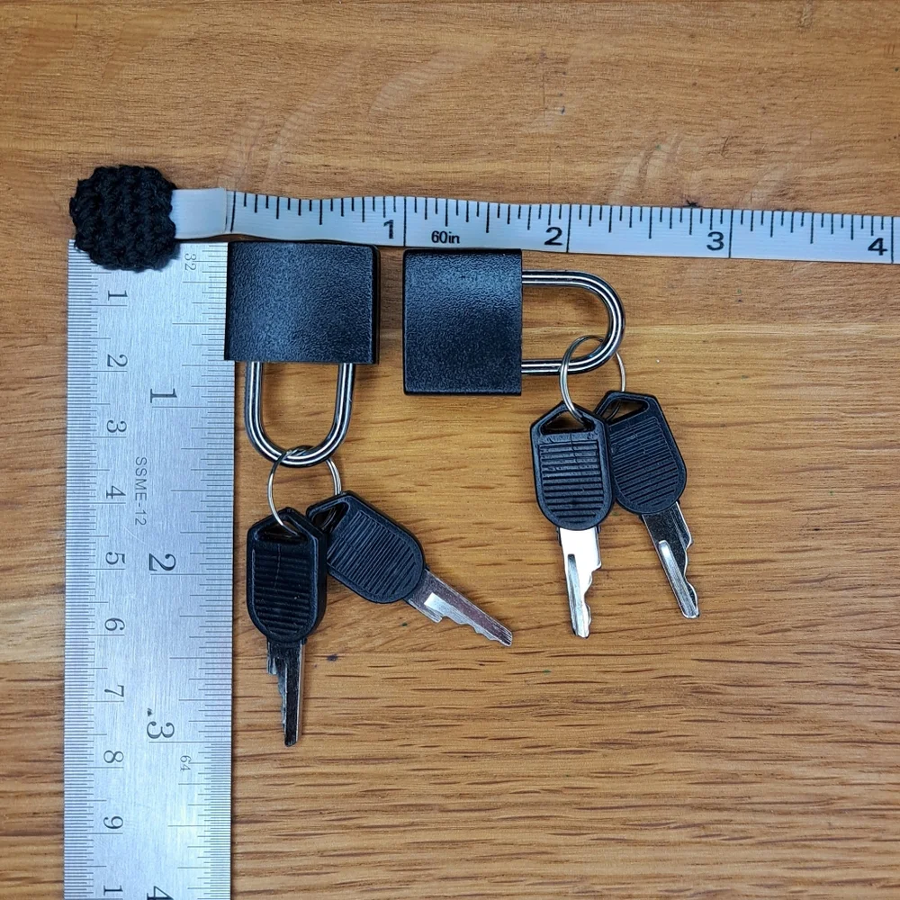 Decorative padlocks and keys in semi-matte black 🔐🖤🖤